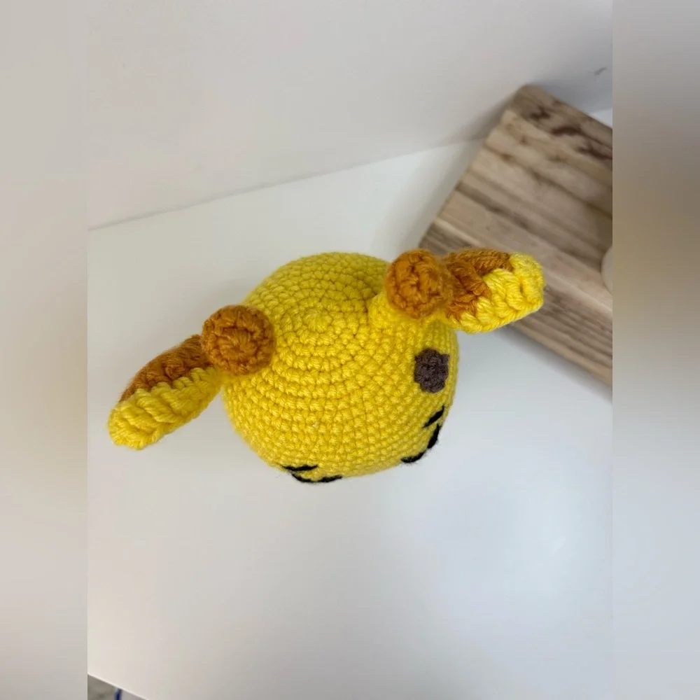 Sleeping Baby Giraffe Handmade Crochet Amigurumi - Picture 5 of 9